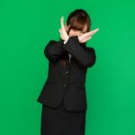 カラオケの誘いの断り方11選!行きたくないときはこれ!