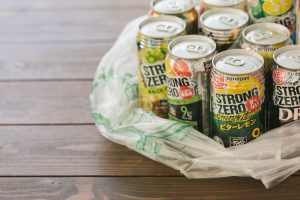 コンビニで未成年もお酒やタバコは買える？バレたらどうなる？