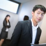 「悪口を聞かれたかもしれない」と不安になった時の対処法4つ!