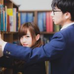 LINEでは話すけど学校では話さない関係ってどうなの?男子女子必見!