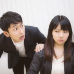 仕事中に話しかけてくる上司や同僚がうざい時の対処法7つ!